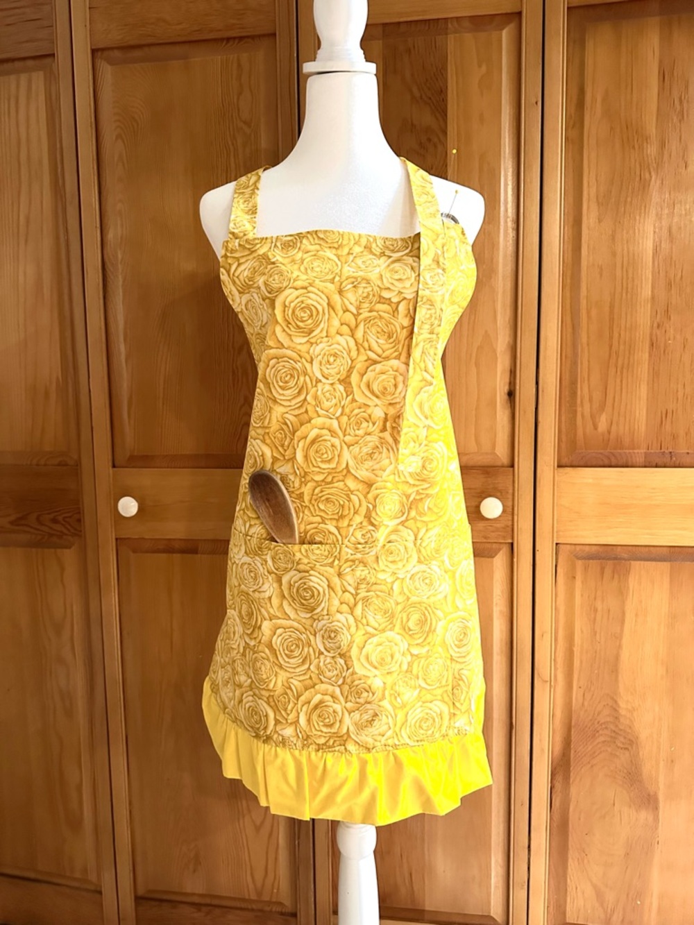 Yellow Rose Print Ruffled Apron